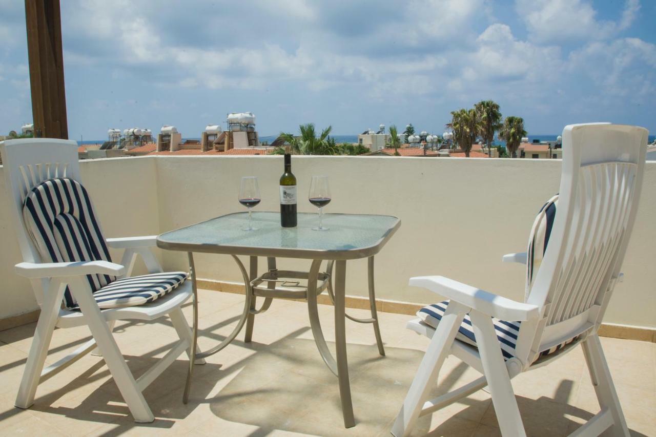 The Paradise Townhouses By Taimoura Pafos Dış mekan fotoğraf