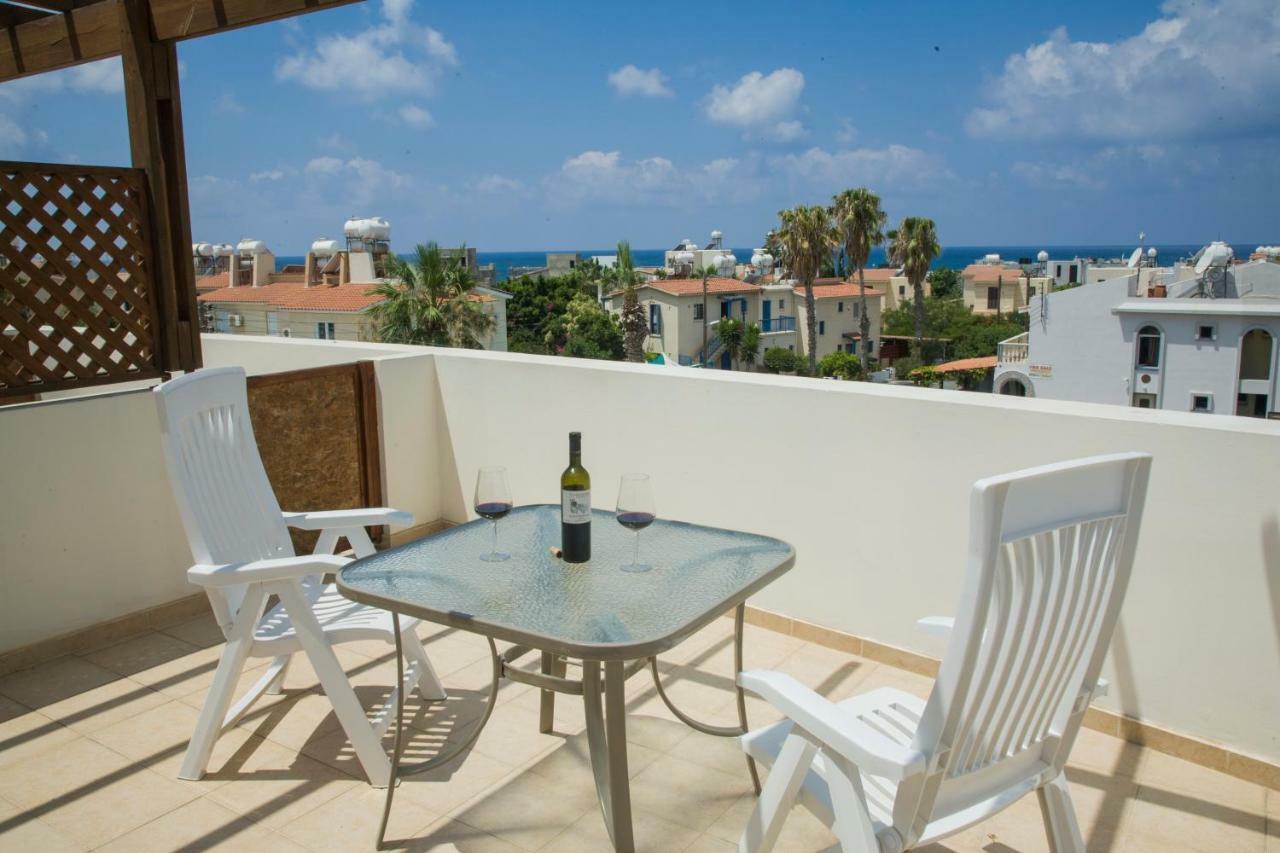 The Paradise Townhouses By Taimoura Pafos Dış mekan fotoğraf